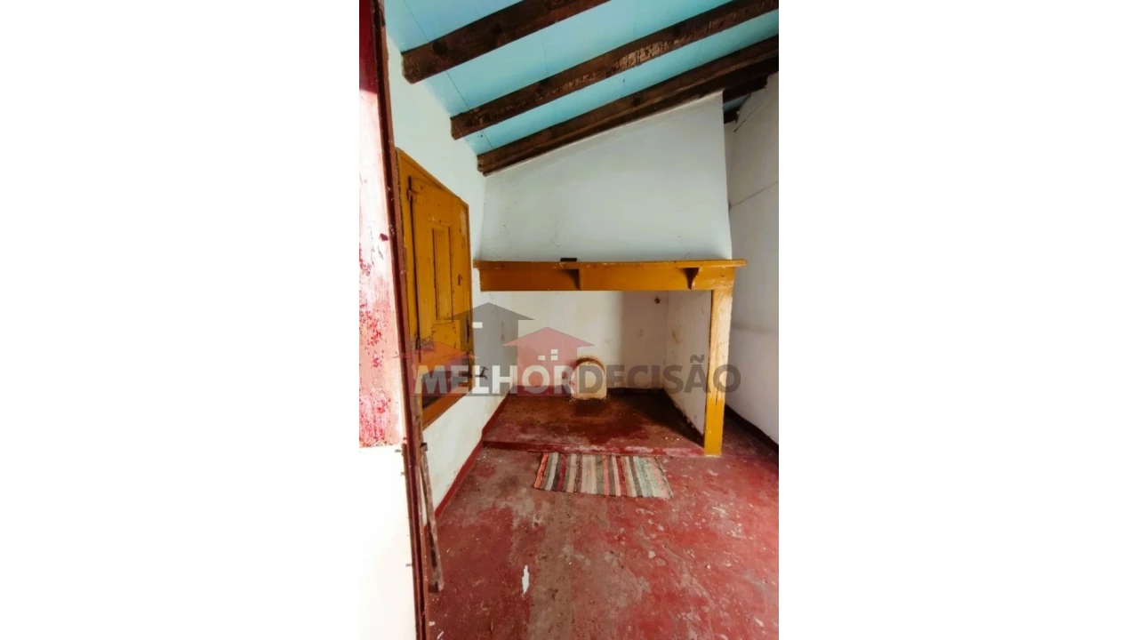 Moradia T3 para Venda em Tramagal Foto 16