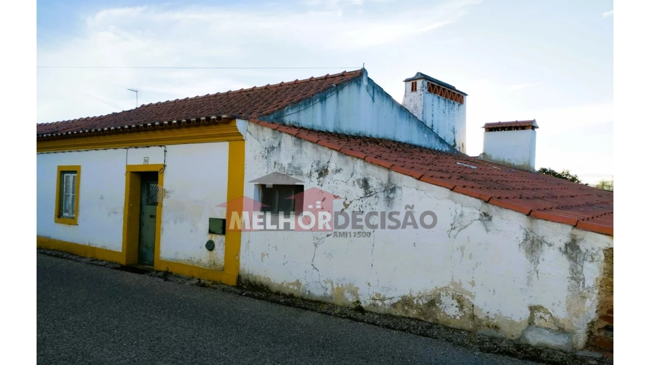 Moradia T3 para Venda em Tramagal Foto 3