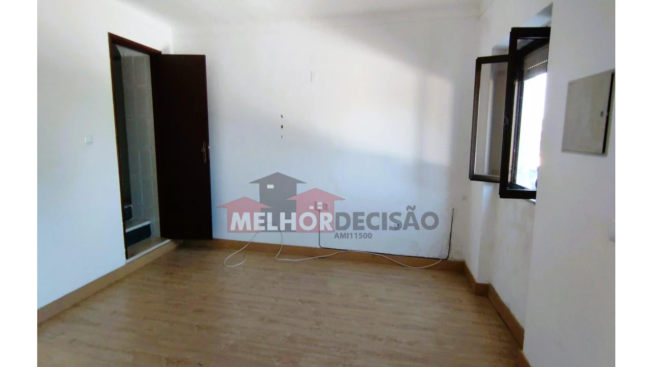 Moradia T2 para Venda em Chamusca e Pinheiro Grande Foto 4
