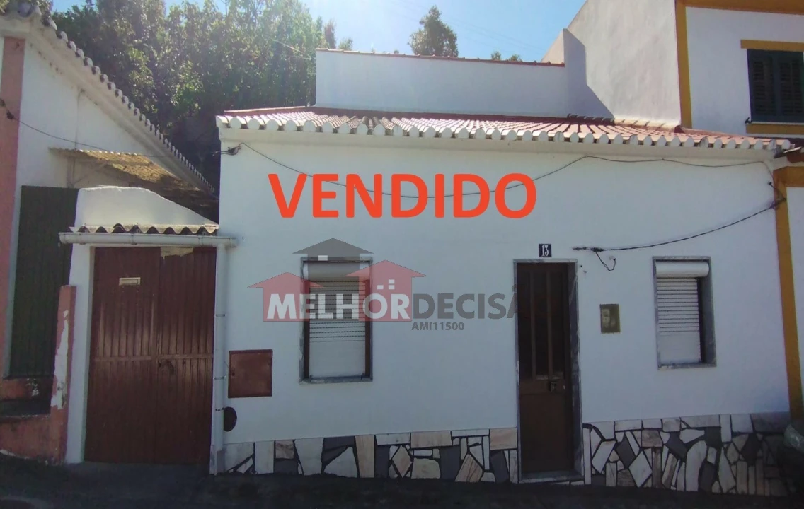 Moradia T2 para Venda em Chamusca e Pinheiro Grande Foto 1