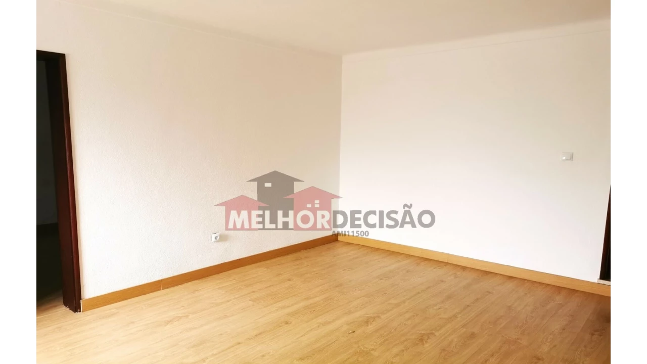 Moradia T2 para Venda em Chamusca e Pinheiro Grande Foto 7