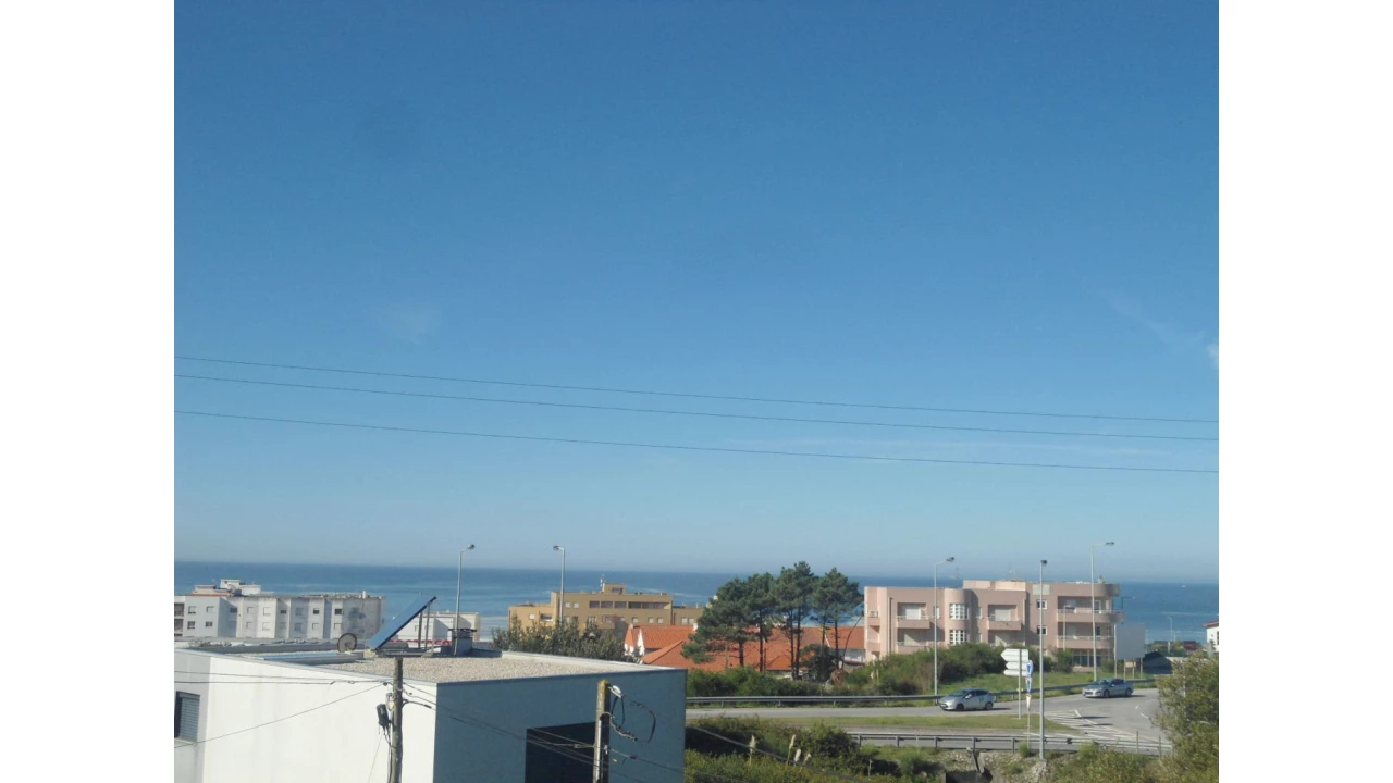Moradia T4 para Venda em Vila Praia de Ancora Foto 13