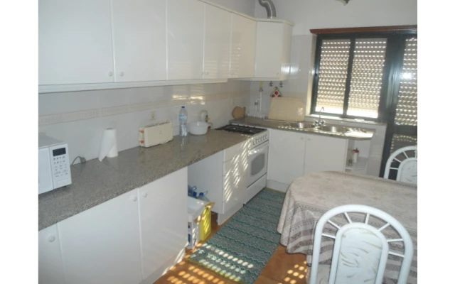 Moradia T4 para Venda em Vila Praia de Ancora Foto 3