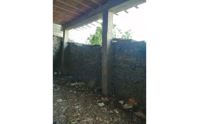 Moradia T2 para Venda em Açoreira Foto 9