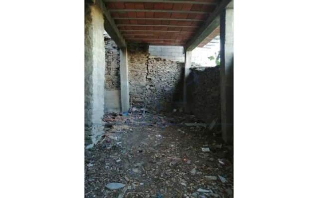 Moradia T2 para Venda em Açoreira Foto 8