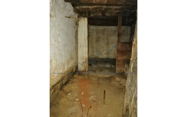 Moradia T2 para Venda em Açoreira Foto 7