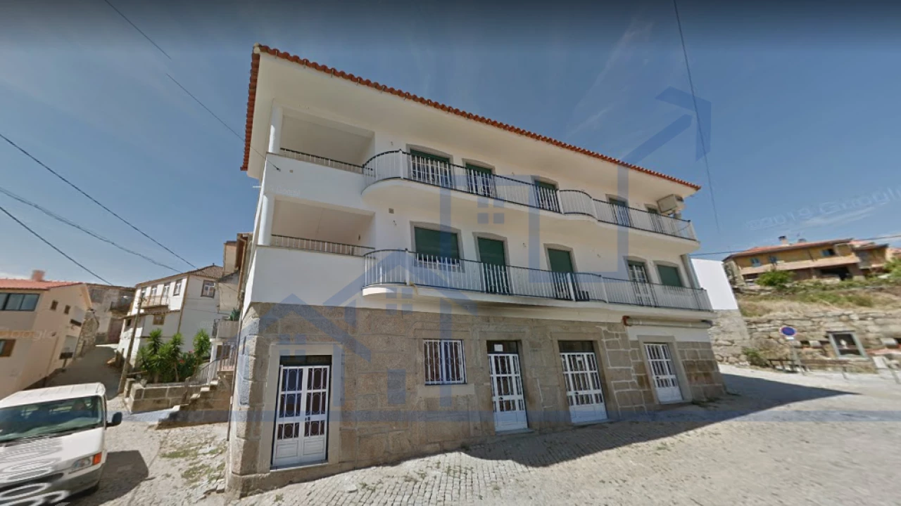 Moradia T3 para Venda em Horta da Vilariça Foto 1