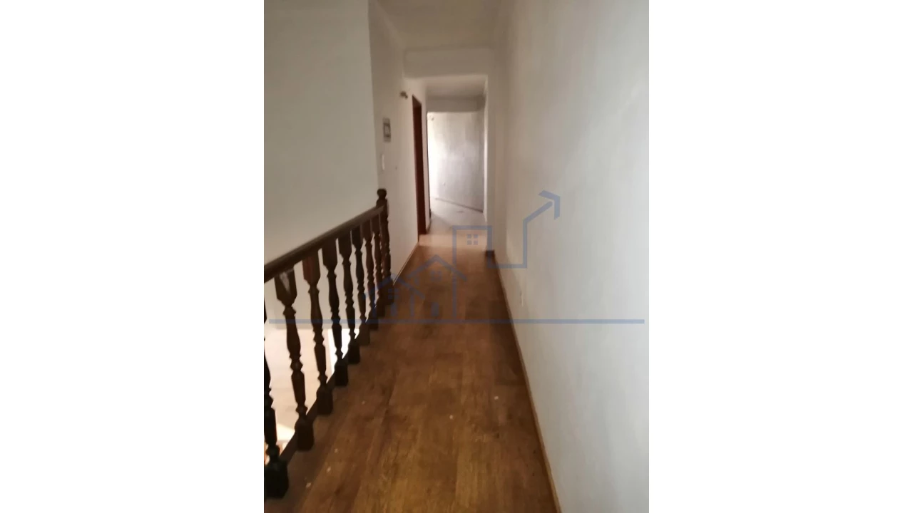 Moradia T3 para Venda em Horta da Vilariça Foto 7