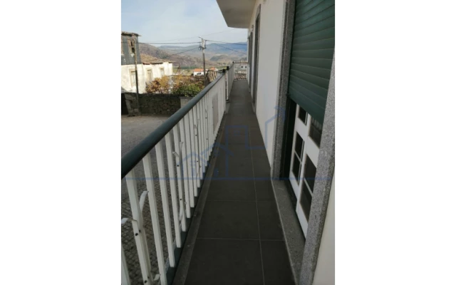 Moradia T3 para Venda em Horta da Vilariça Foto 5