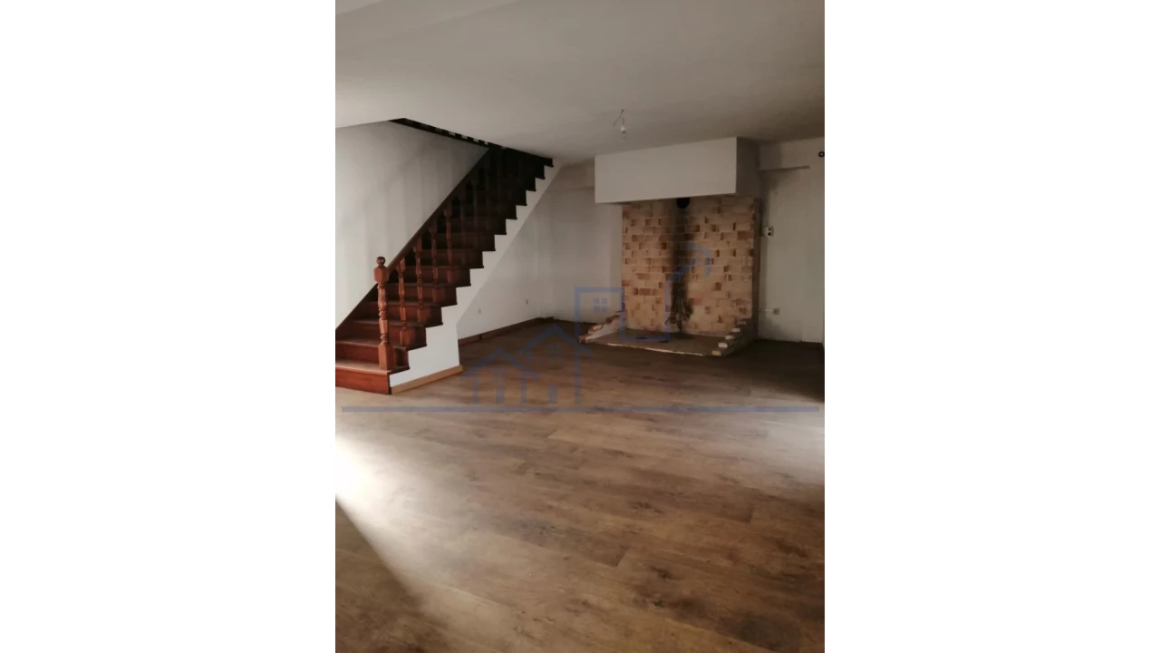 Moradia T3 para Venda em Horta da Vilariça Foto 14