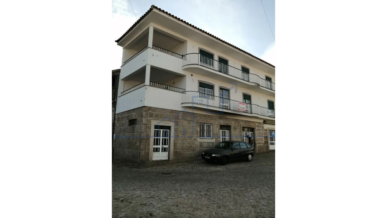 Moradia T3 para Venda em Horta da Vilariça Foto 2