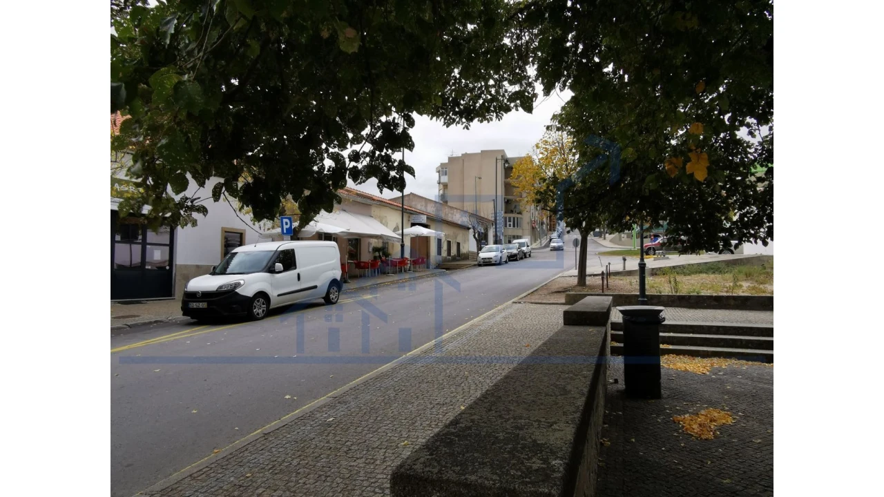 Armazém para Venda em Torre de Moncorvo Foto 3