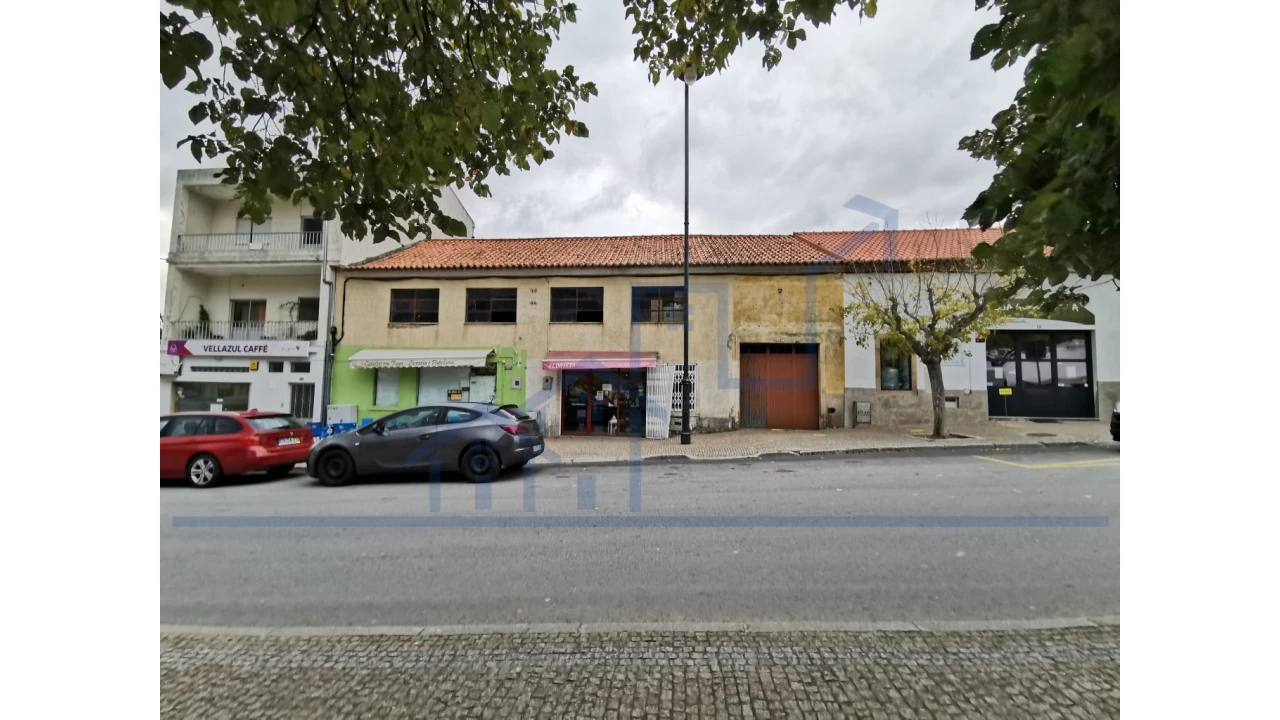 Armazém para Venda em Torre de Moncorvo Foto 2