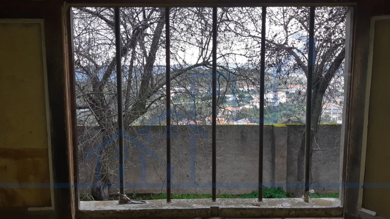 Armazém para Venda em Torre de Moncorvo Foto 6