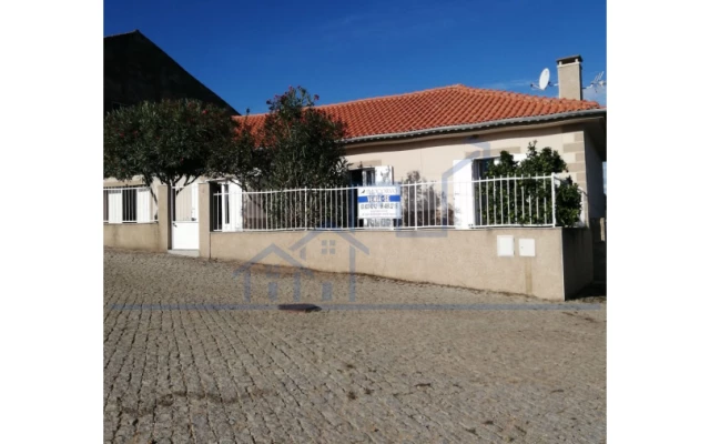 Moradia T3 para Venda em Felgar e Souto da Velha Foto 1