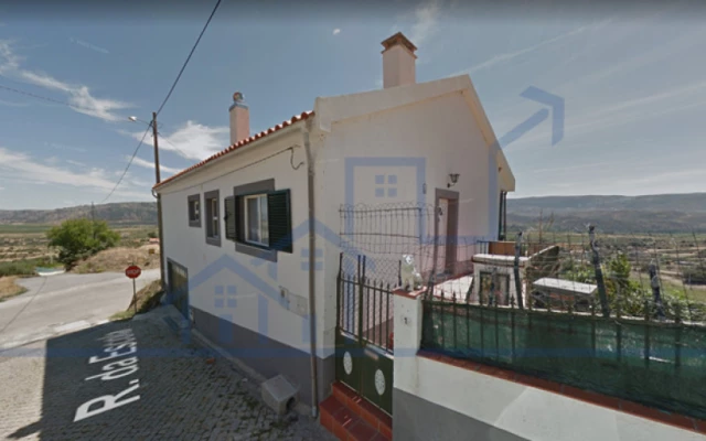 Moradia T4 para Venda em Horta da Vilariça Foto 3