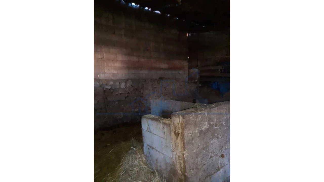 Armazém para Venda em Larinho Foto 16