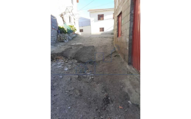 Armazém para Venda em Larinho Foto 4