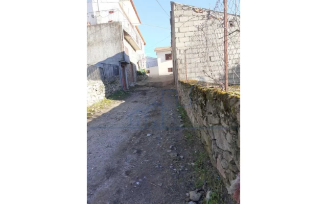 Armazém para Venda em Larinho Foto 3