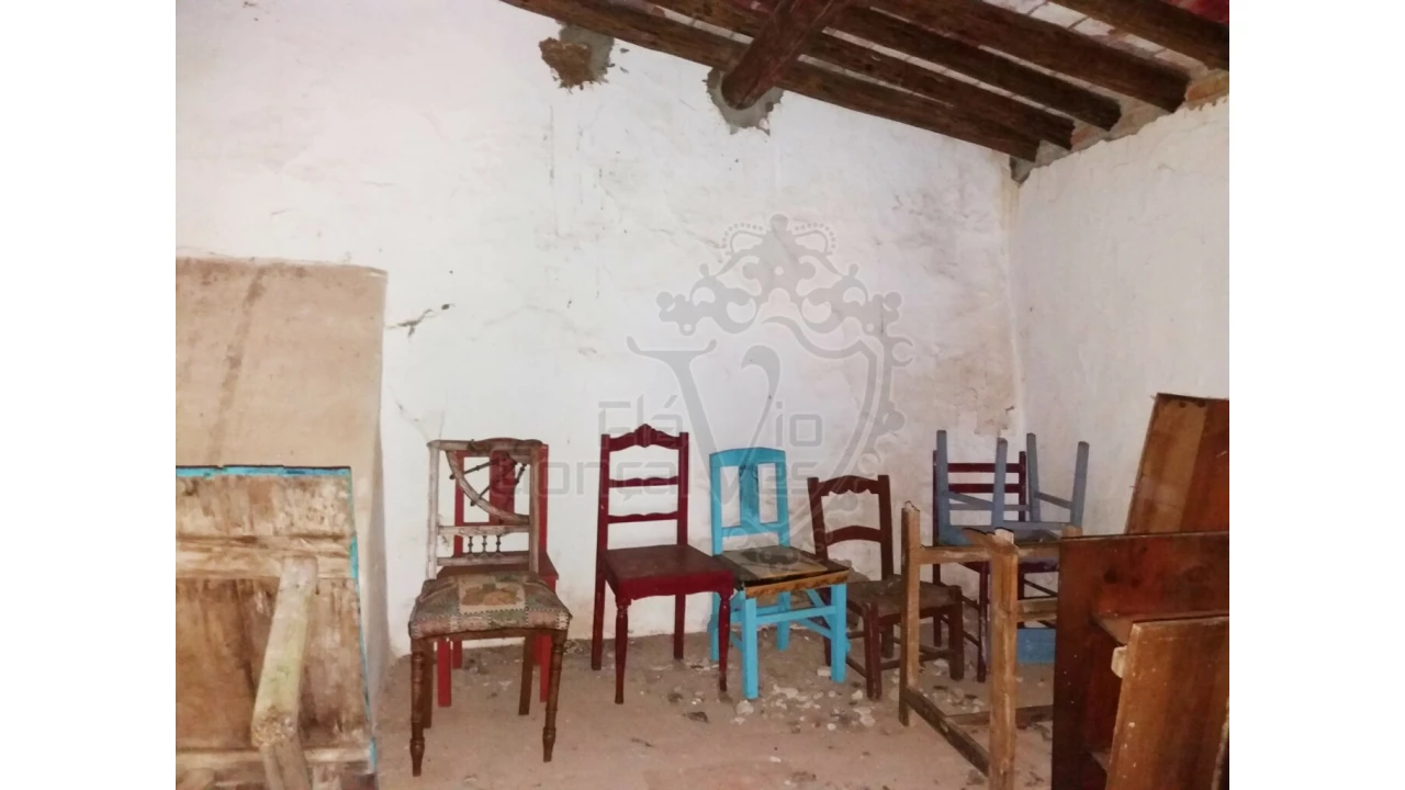 Moradia T1 para Venda em São Domingos de Ana Loura Foto 4