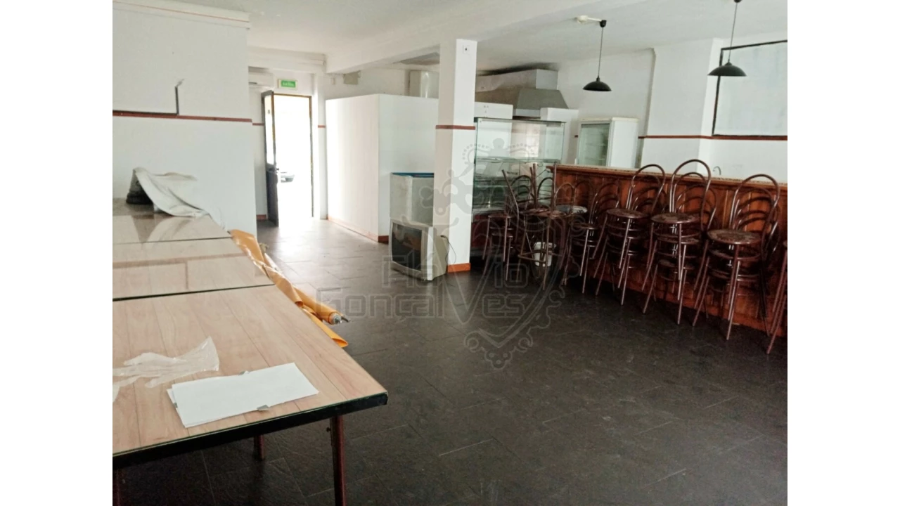 Loja para Venda em Estremoz (Santa Maria e Santo André) Foto 2