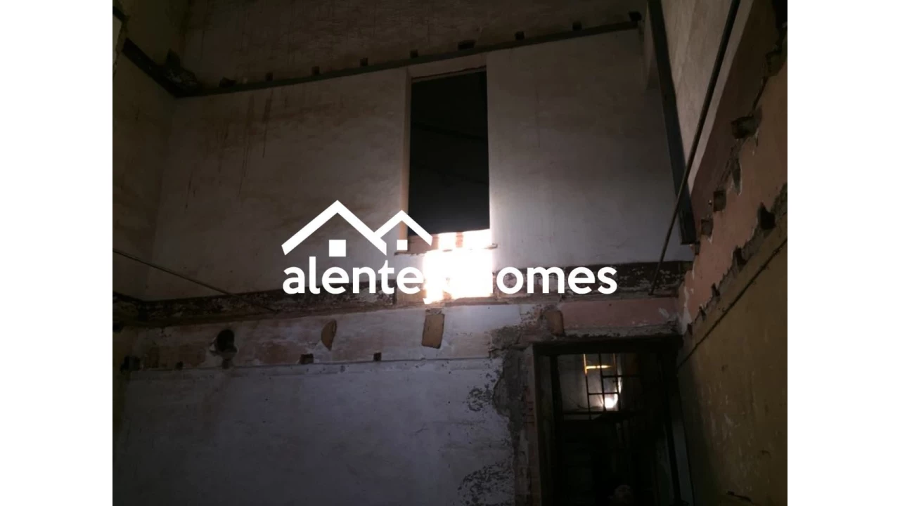 Moradia T6 para Venda em Arraiolos Foto 9