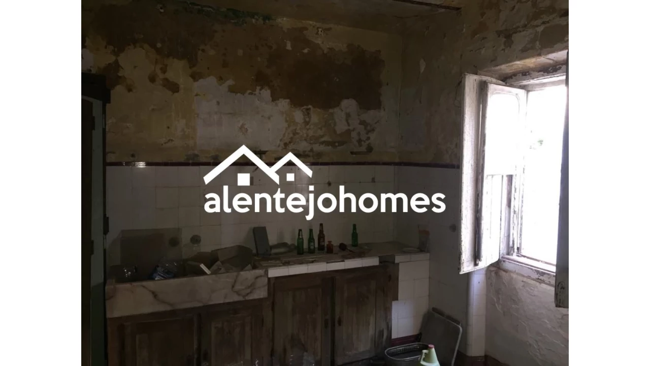 Moradia T6 para Venda em Arraiolos Foto 7