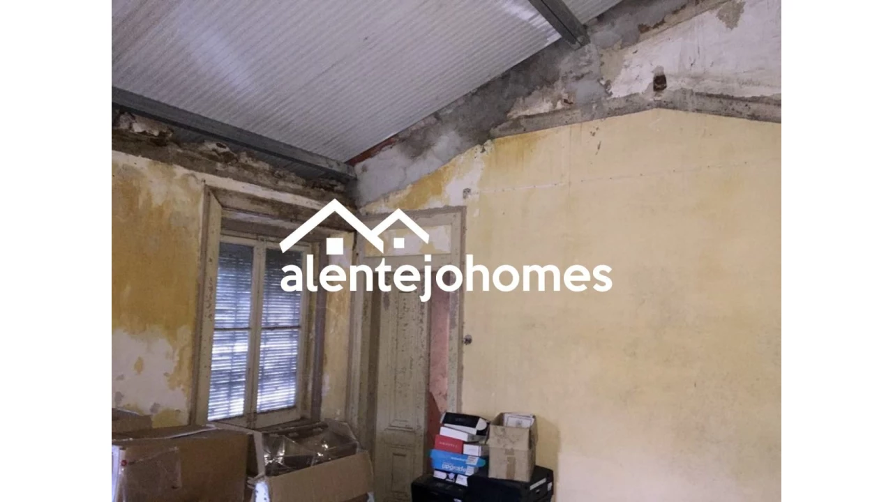 Moradia T6 para Venda em Arraiolos Foto 8