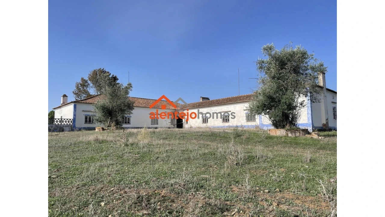 Quinta T6 para Venda em Arraiolos Foto 1