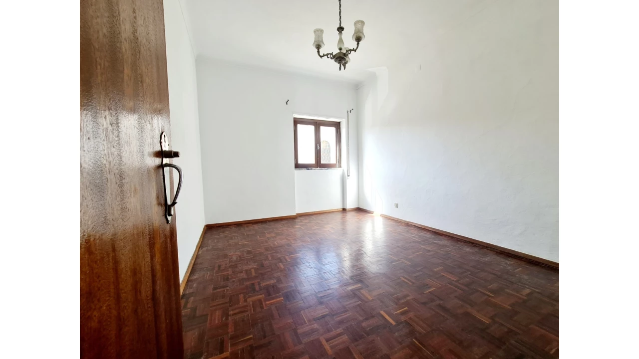 Moradia T3 para Venda em Reguengo Grande Foto 14