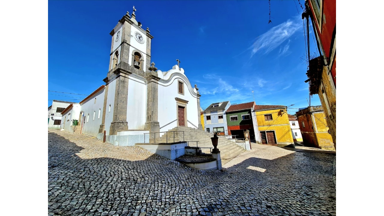 Moradia T3 para Venda em Reguengo Grande Foto 3