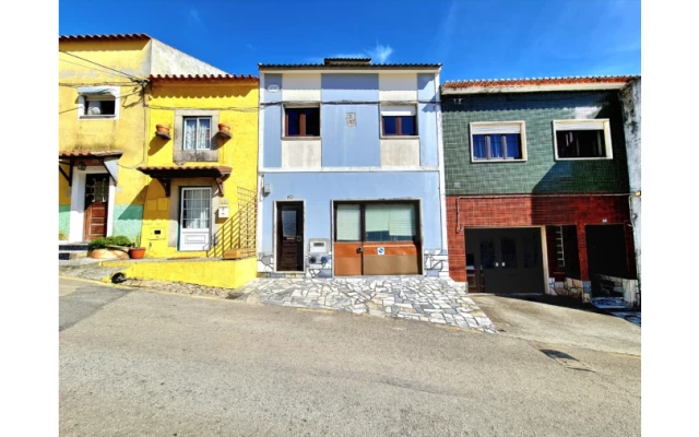 Moradia T3 para Venda em Reguengo Grande Foto 1