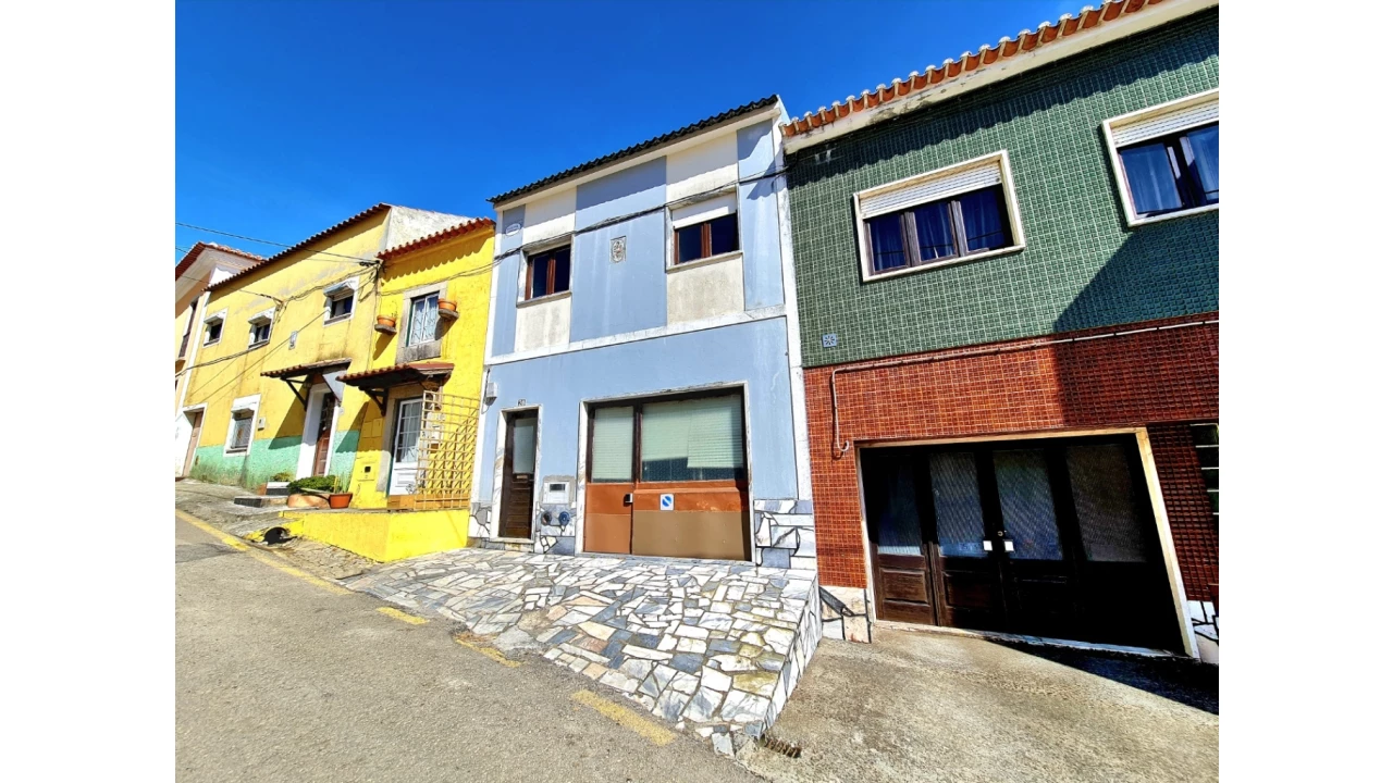 Moradia T3 para Venda em Reguengo Grande Foto 2