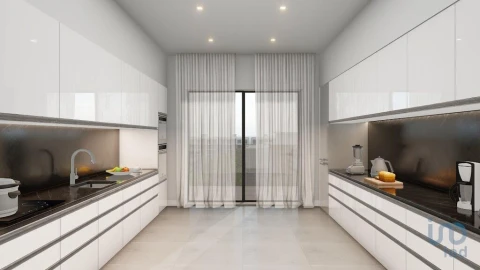 Apartamento T4 para Venda em Loule (São Clemente)