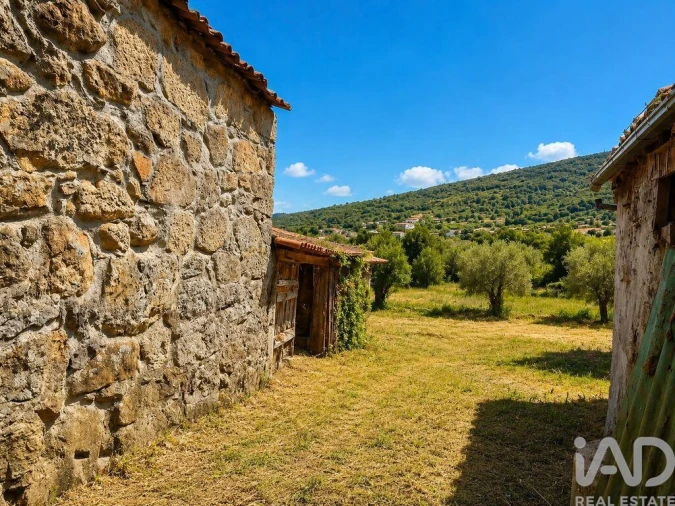 Terreno para Venda em Calvão e Soutelinho da Raia Foto 2