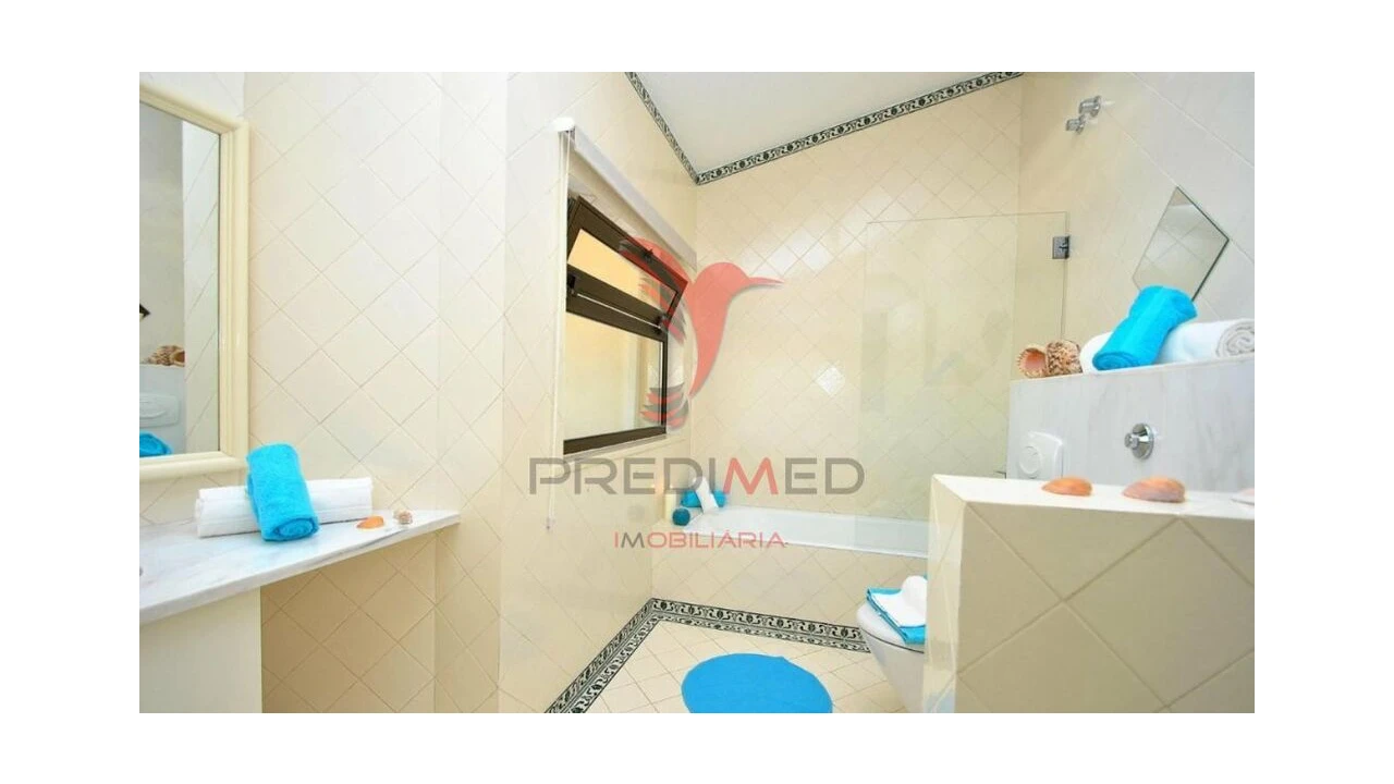 Apartamento T4 para Venda em Albufeira e Olhos de Água Foto 13