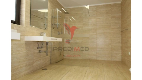 Apartamento T4 para Venda em Albufeira e Olhos de Água