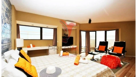 Apartamento T4 para Venda em Albufeira e Olhos de Água