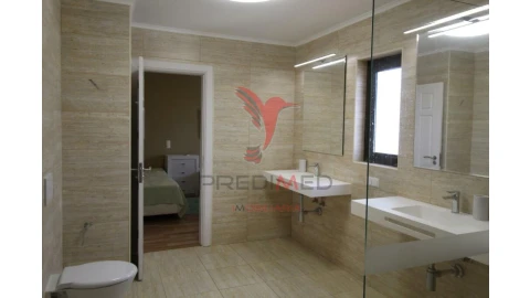 Apartamento T4 para Venda em Albufeira e Olhos de Água