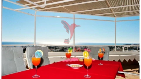 Apartamento T4 para Venda em Albufeira e Olhos de Água