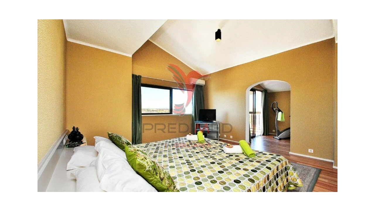 Apartamento T4 para Venda em Albufeira e Olhos de Água Foto 15