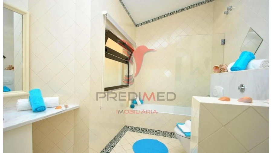 Apartamento T4 para Venda em Albufeira e Olhos de Água Foto 13