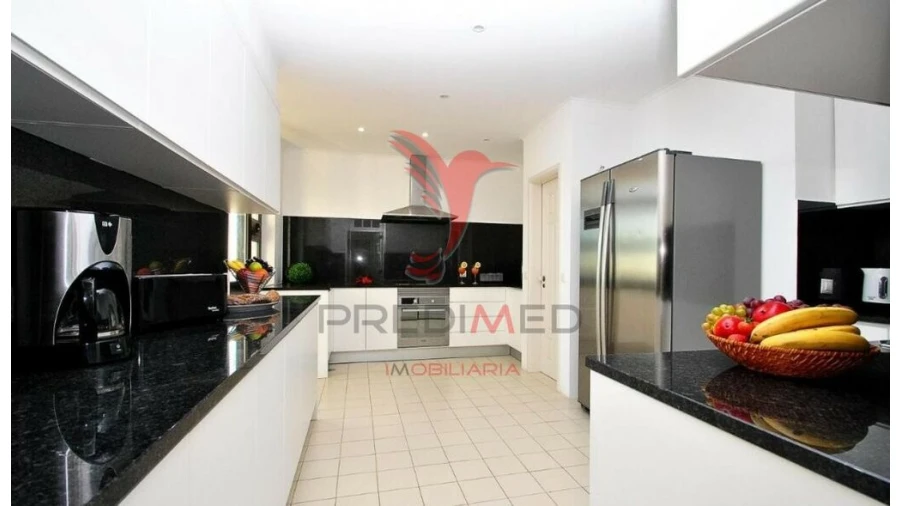 Apartamento T4 para Venda em Albufeira e Olhos de Água Foto 5