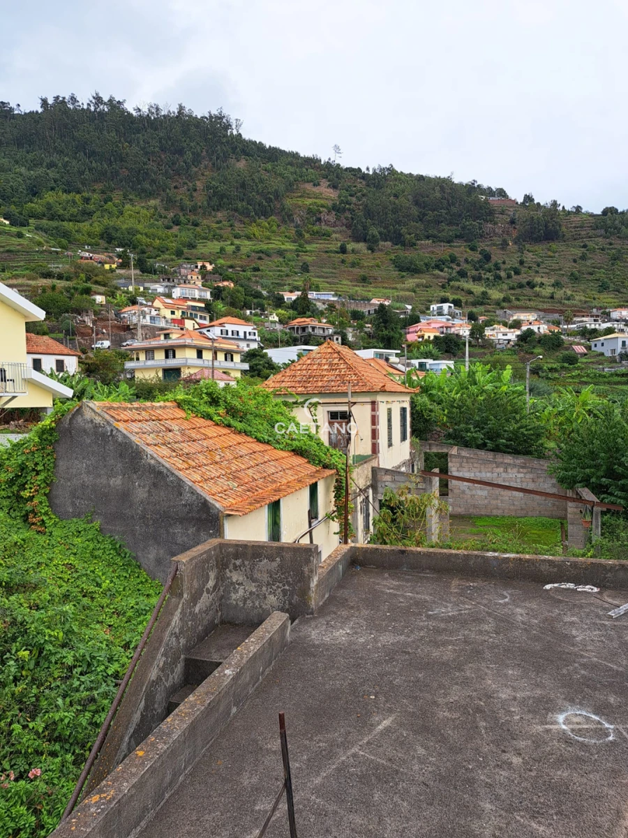 Terreno para Venda em Arco da Calheta Foto 5