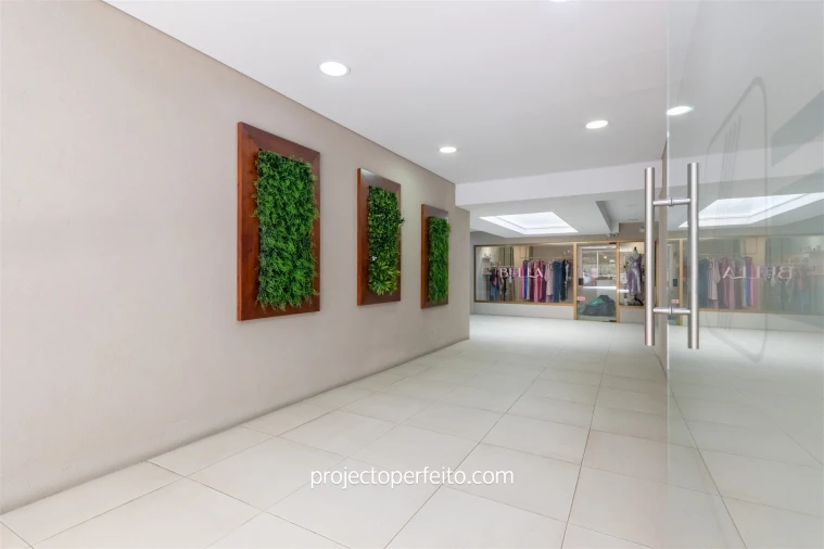 Loja para Arrendamento em Espinho Foto 11