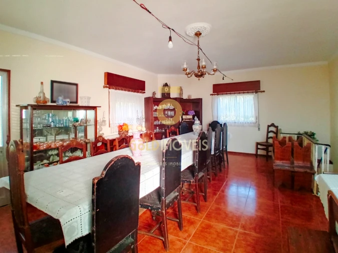 Moradia T4 para Venda em Espadanedo Foto 37