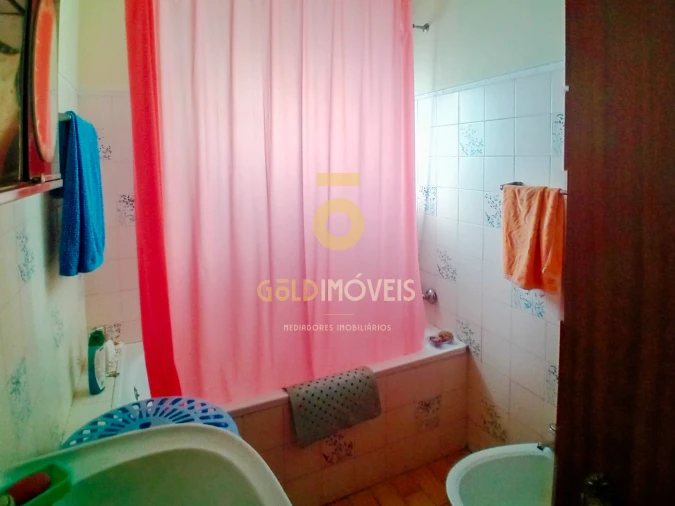 Moradia T4 para Venda em Espadanedo Foto 36