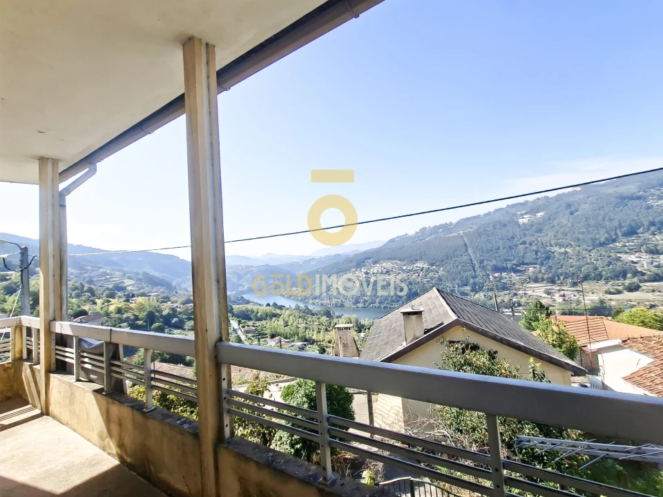 Moradia T4 para Venda em Espadanedo Foto 1