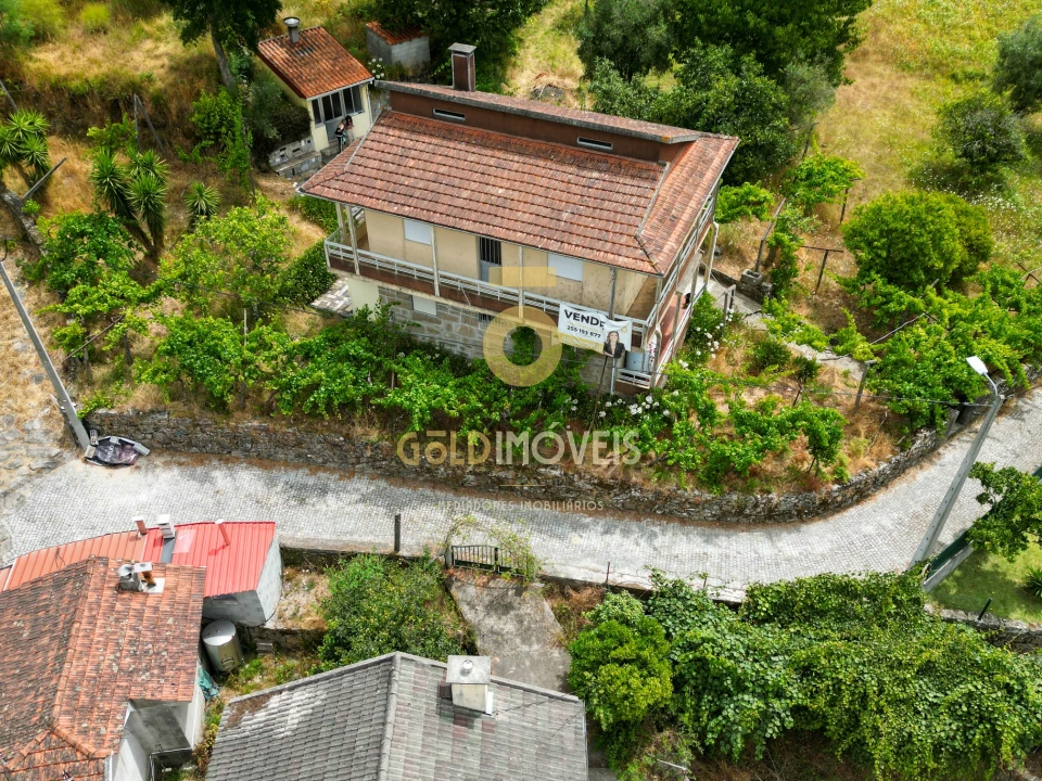 Moradia T4 para Venda em Espadanedo Foto 42