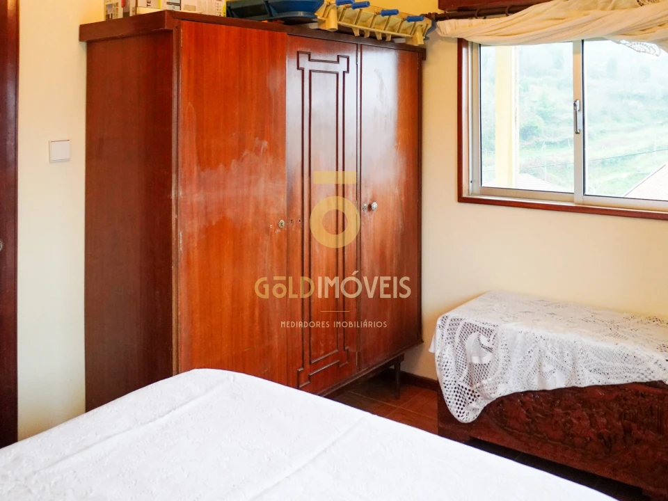 Moradia T4 para Venda em Espadanedo Foto 40